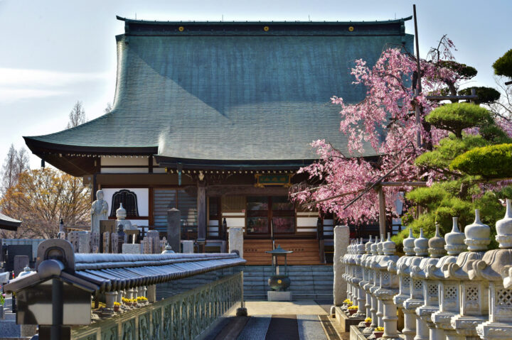 川越西明寺　正面